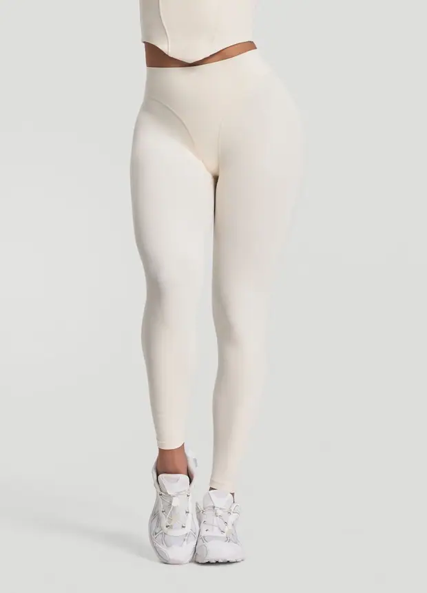 Contour Leggings in Ivory, front view