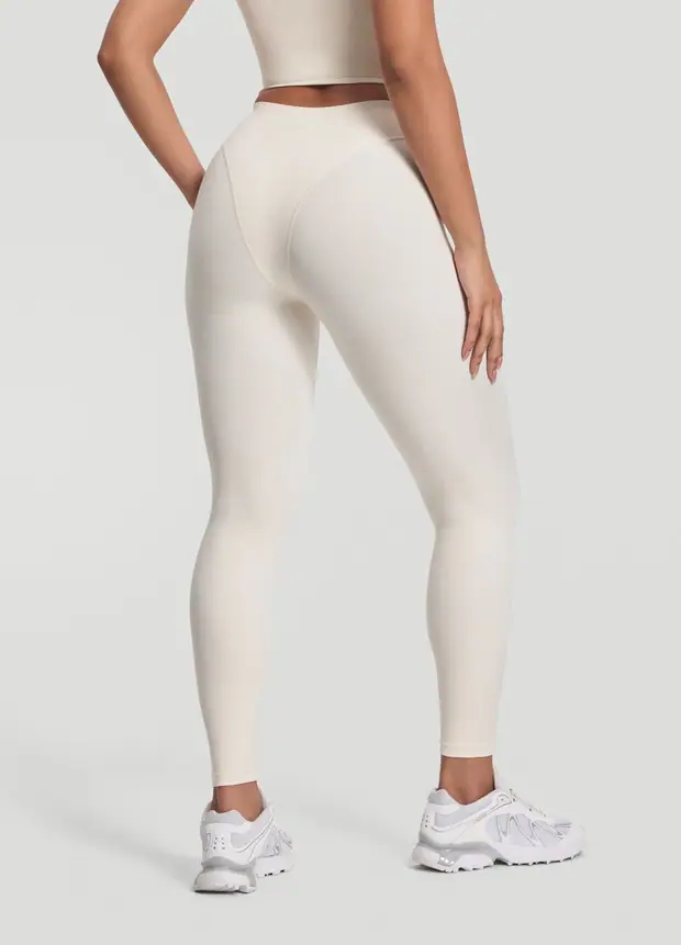 Contour Leggings in Ivory, second view