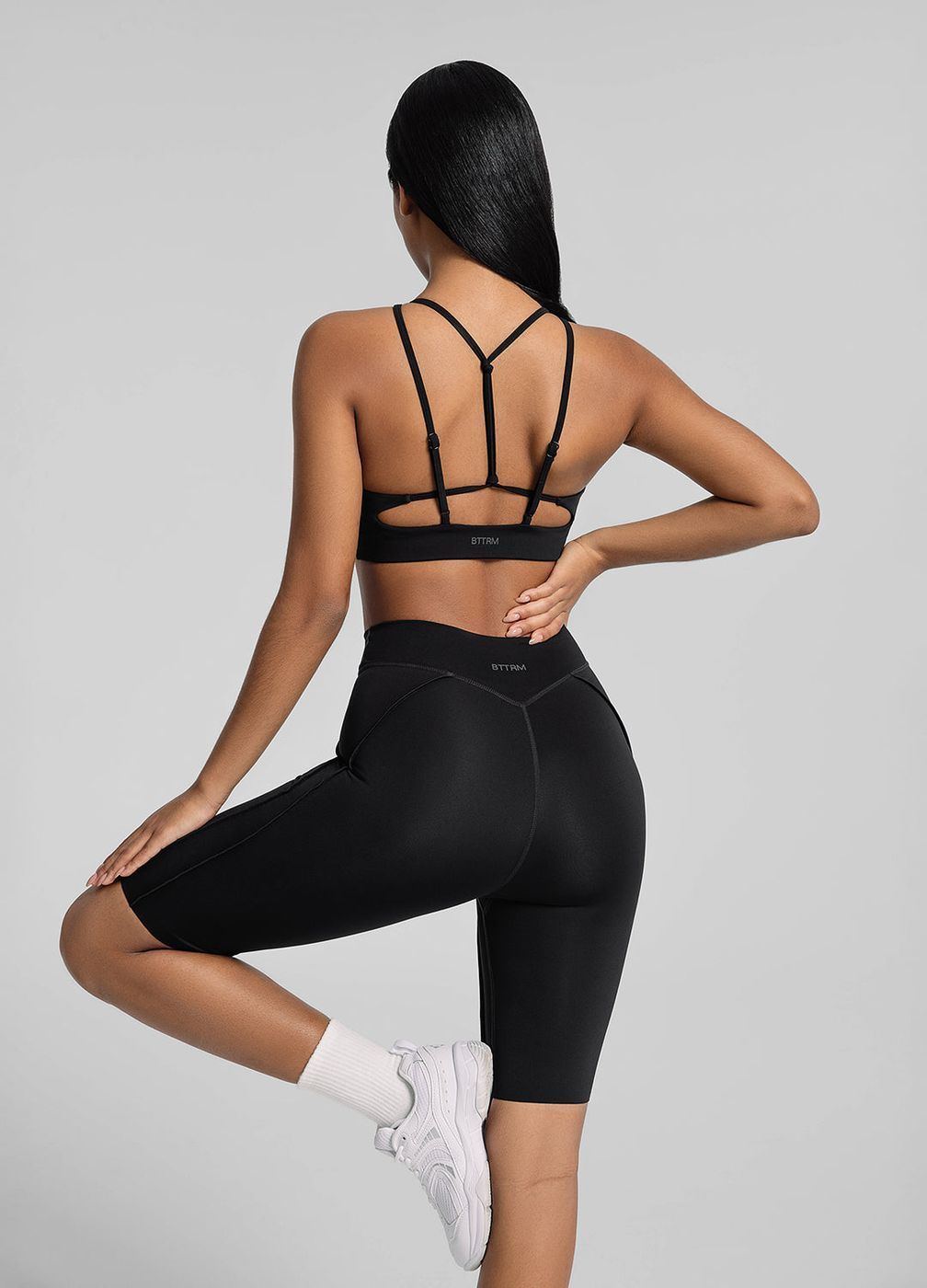 Crossover Cut-out Top in Black, detail