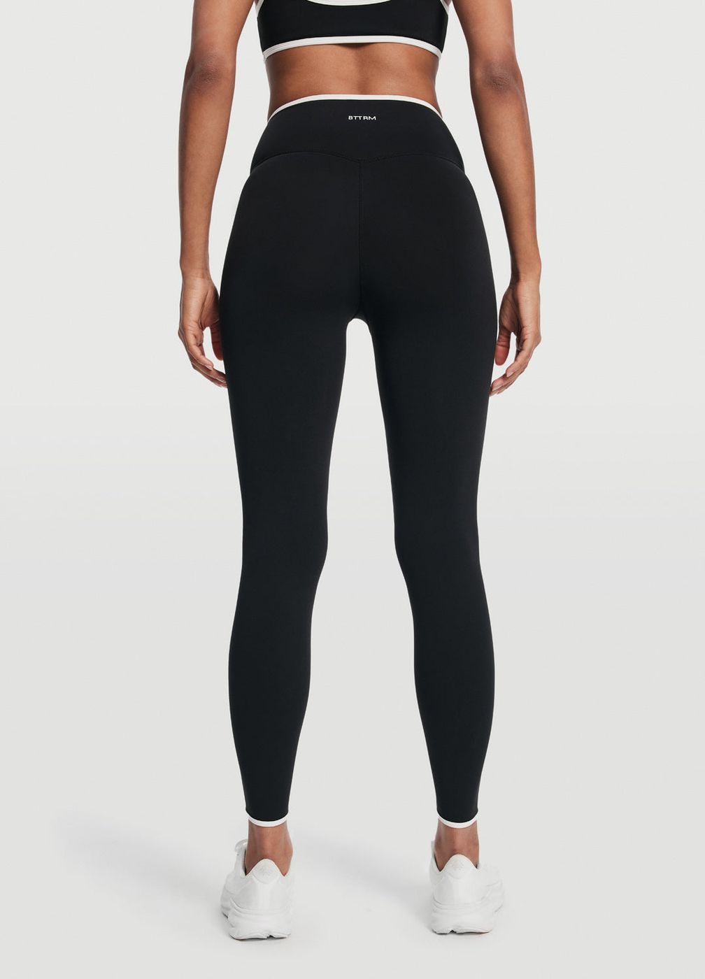 Crossover Waist Leggings in Black, detail
