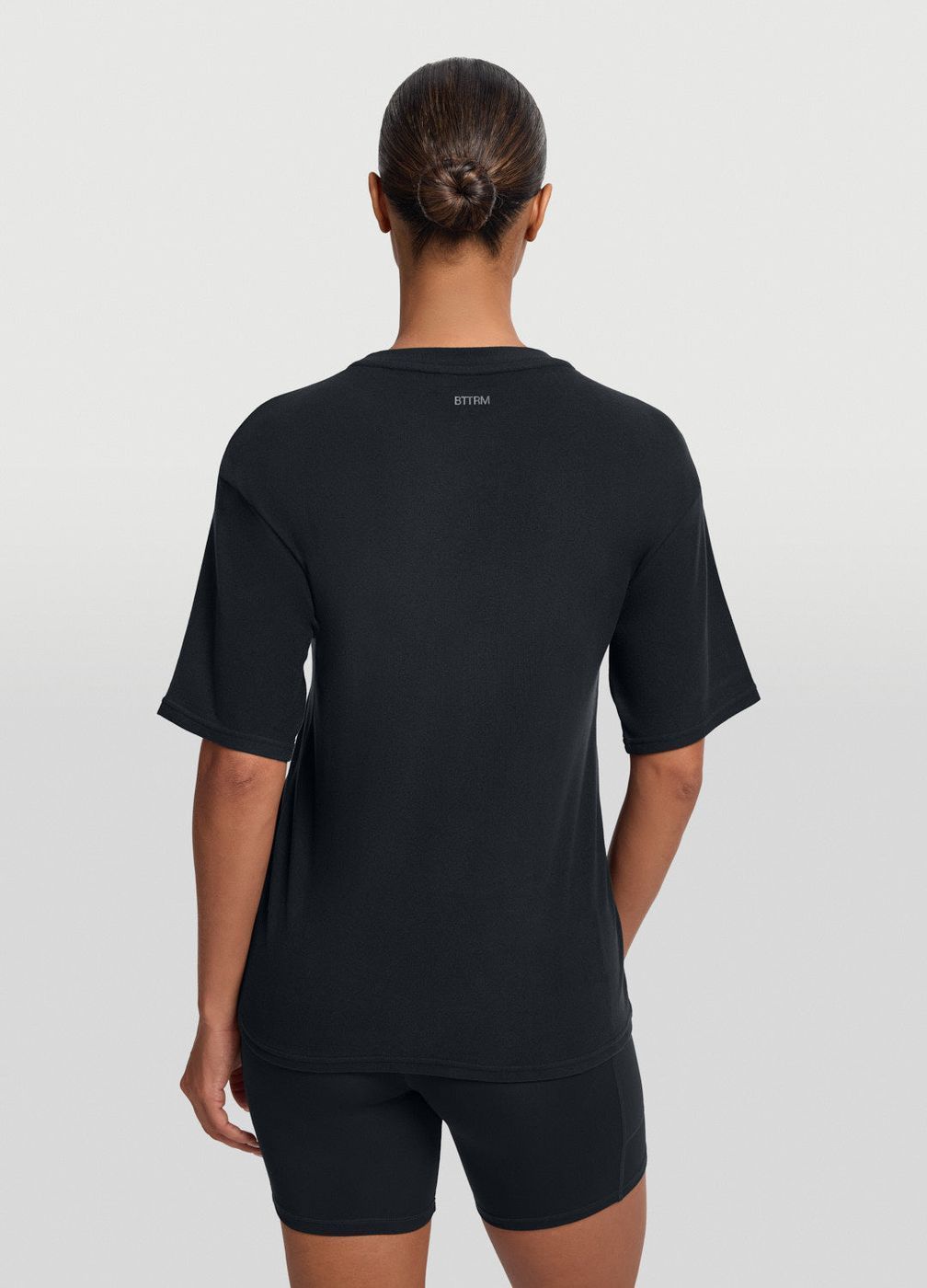 Everyday Relaxed T-shirt in Black, detail