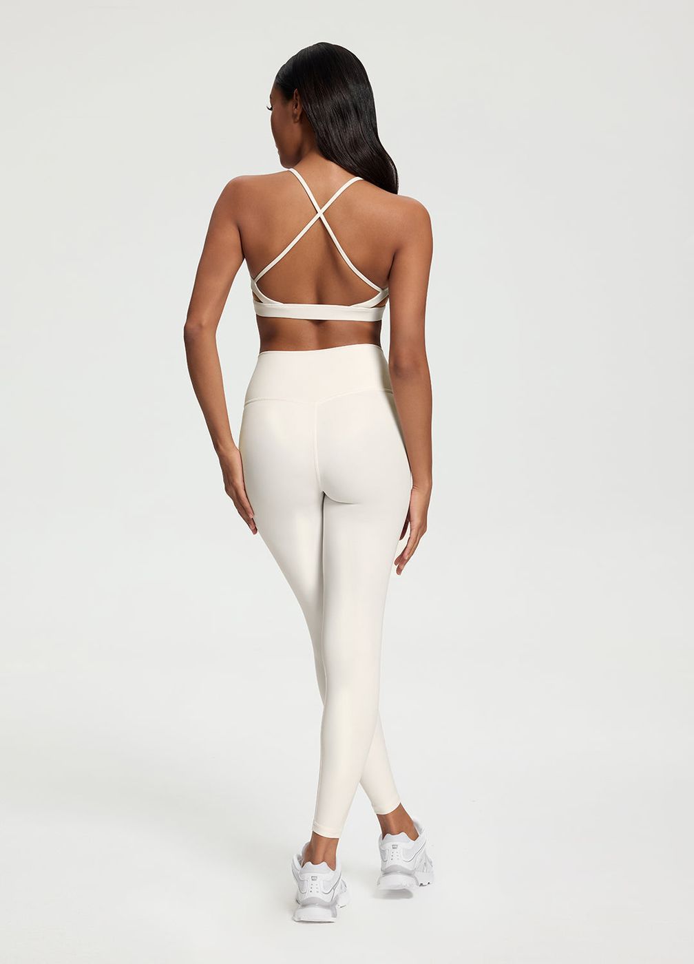 Faux Leather ⅞ Leggings in White, detail