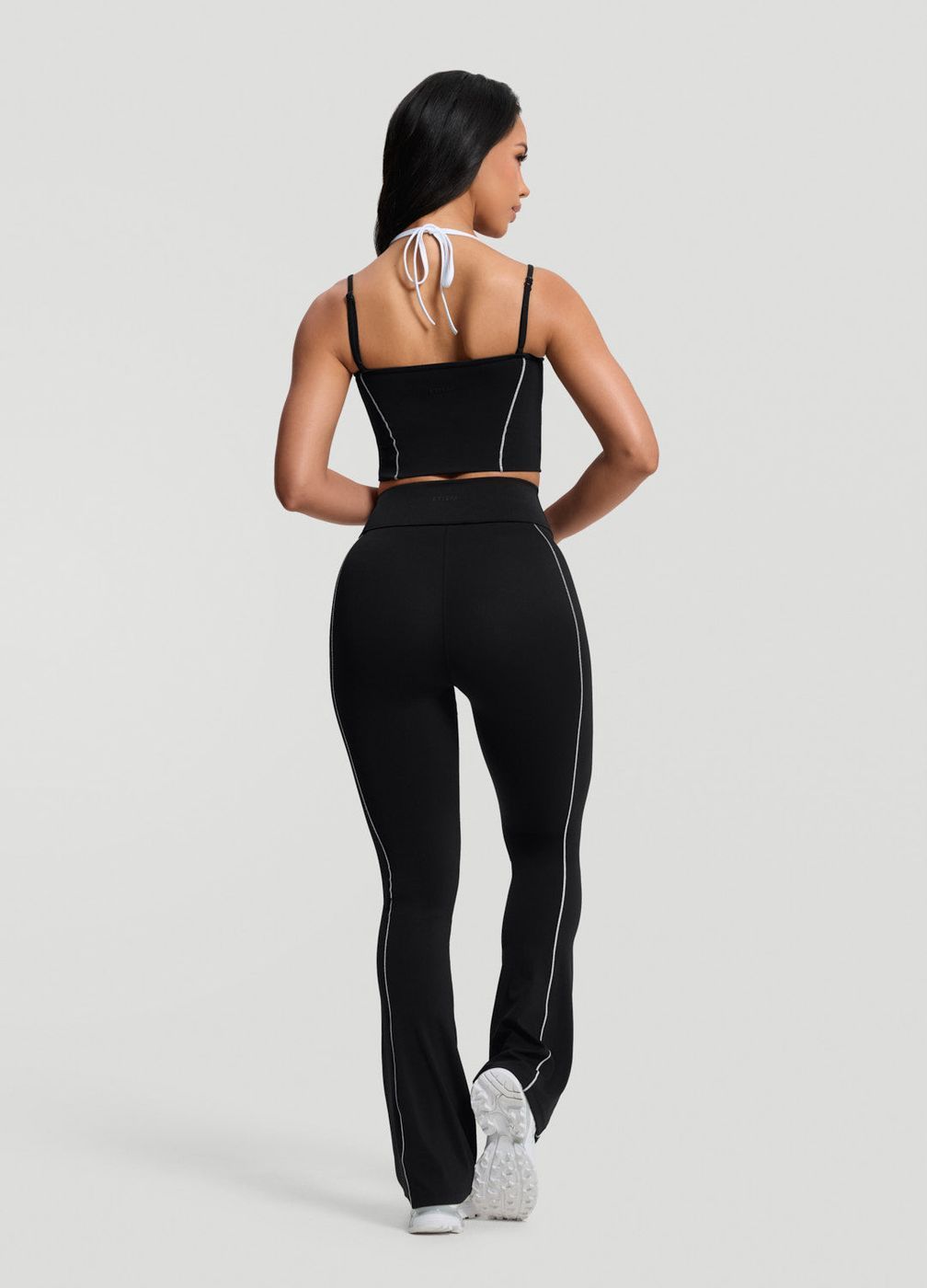 Flared Leggings in Black, detail