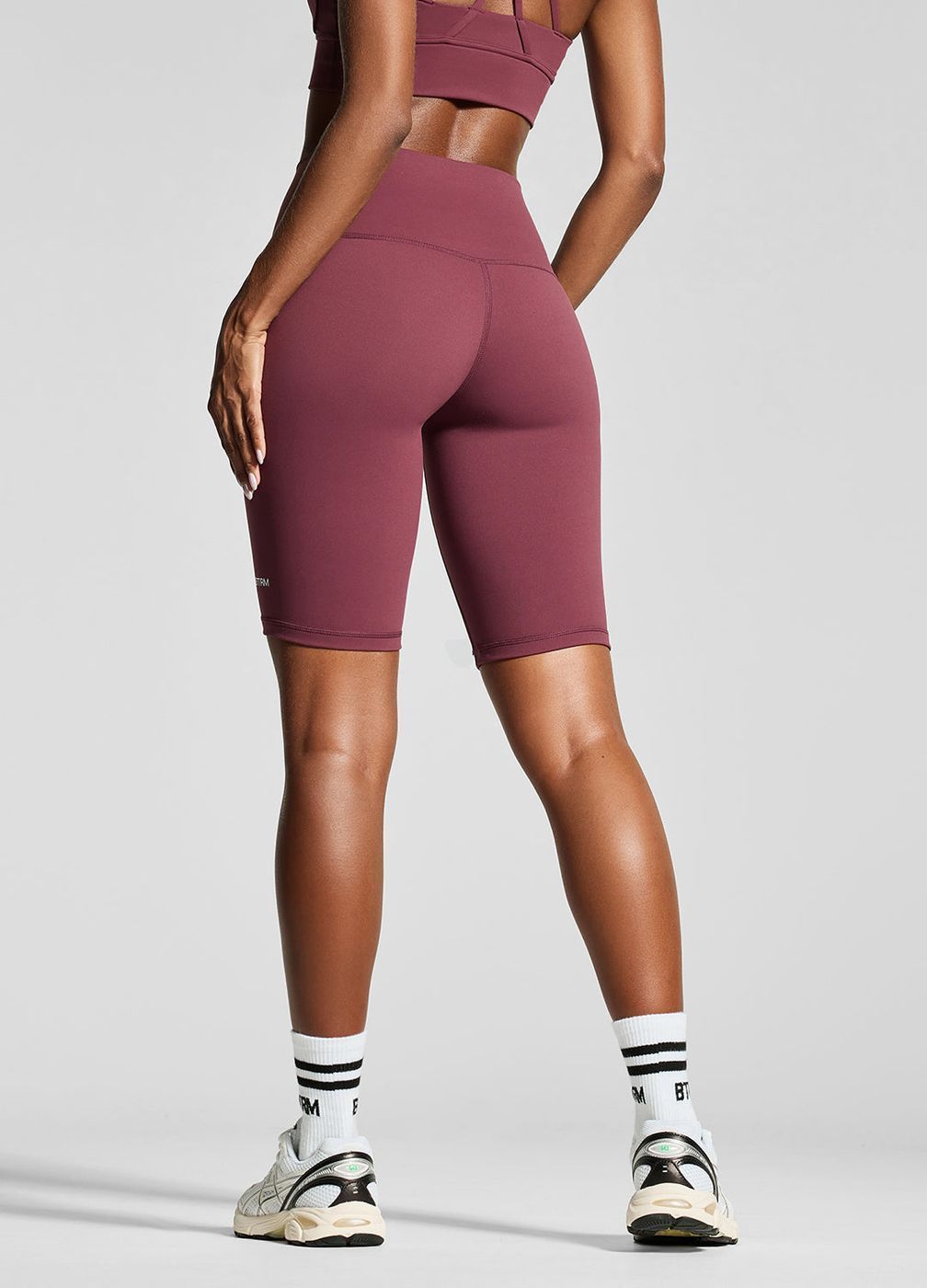High-waisted Bike Shorts in Burgundy, second view