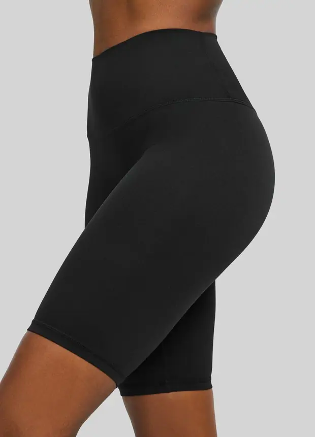High-waisted Bike Shorts in Black, front view