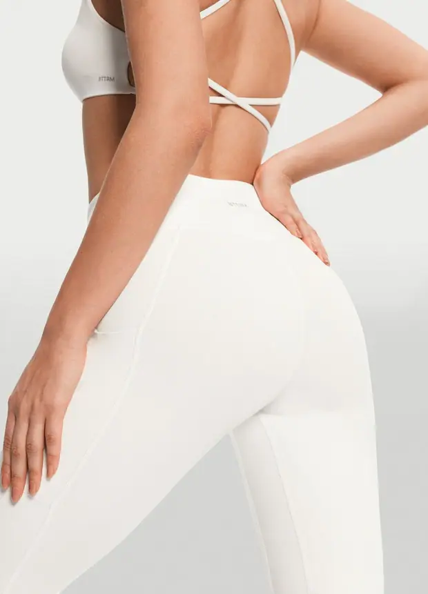 High-waisted Side Pocket Leggings in White, front view