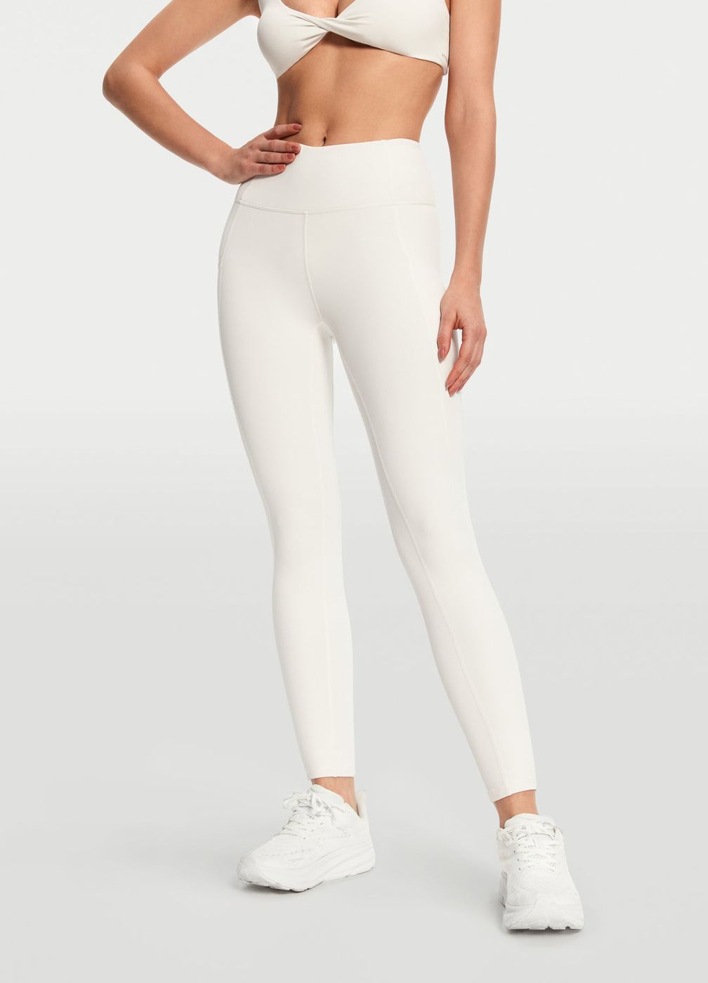 High-waisted Side Pocket Leggings in White, second view