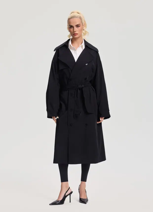 Oversized Double-breasted Trench Coat in Black, front view