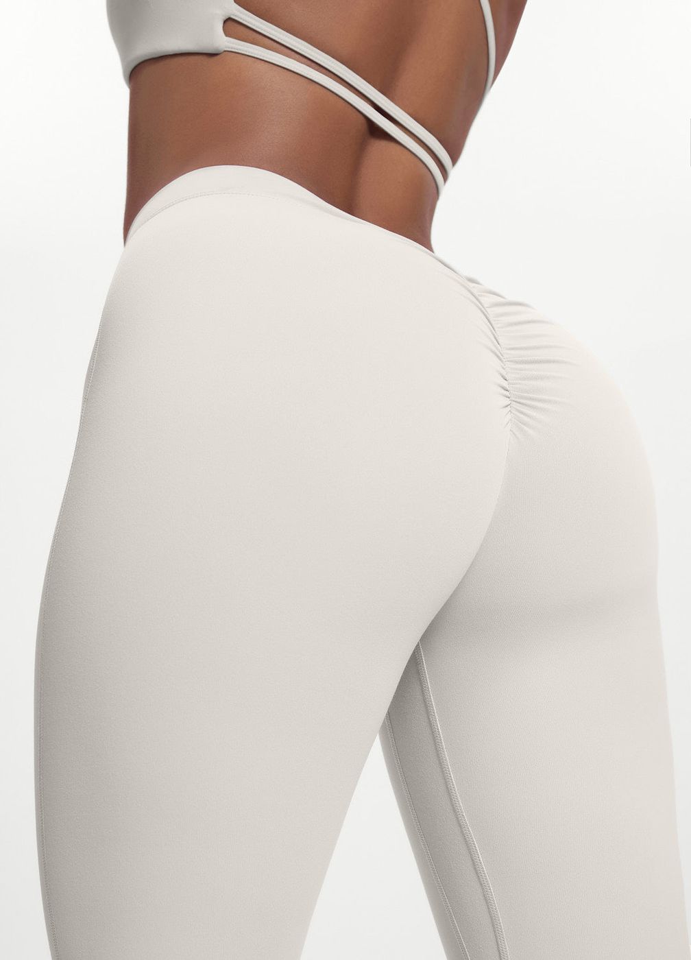Scrunch Back Flared Leggings in White, detail