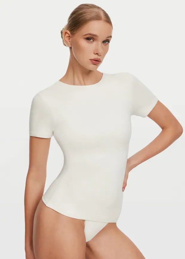 Short Sleeve Crew Neck Top in White, front view