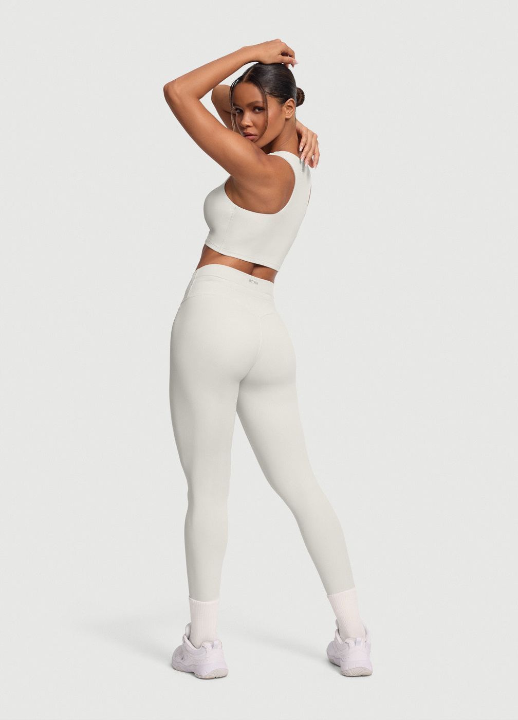 Sleek Drawstring Leggings in White, detail
