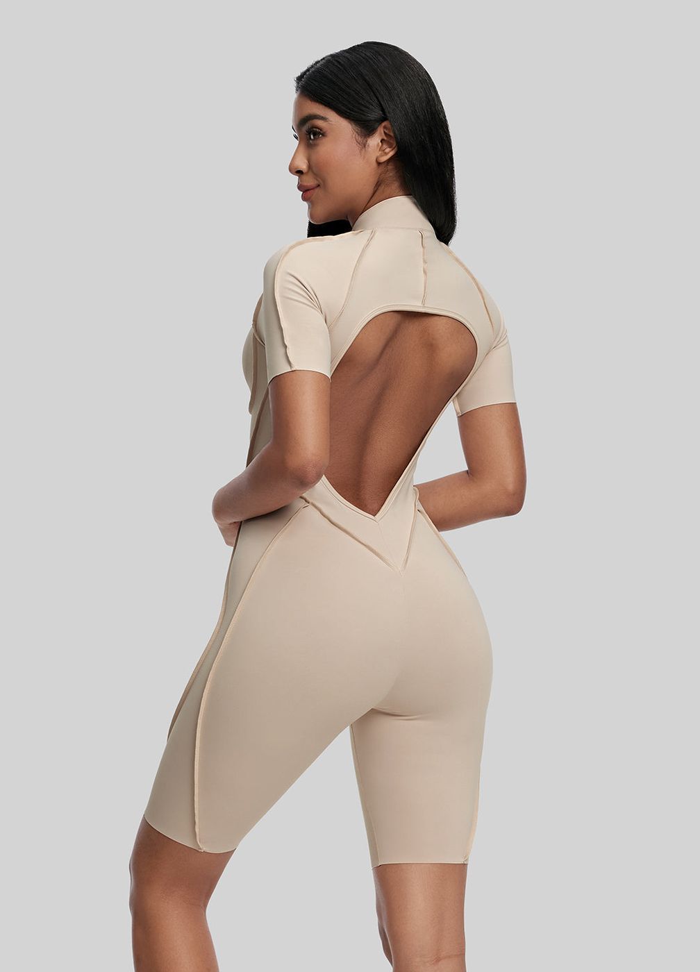 Sleek Shorts Catsuit in Oat Milk, detail