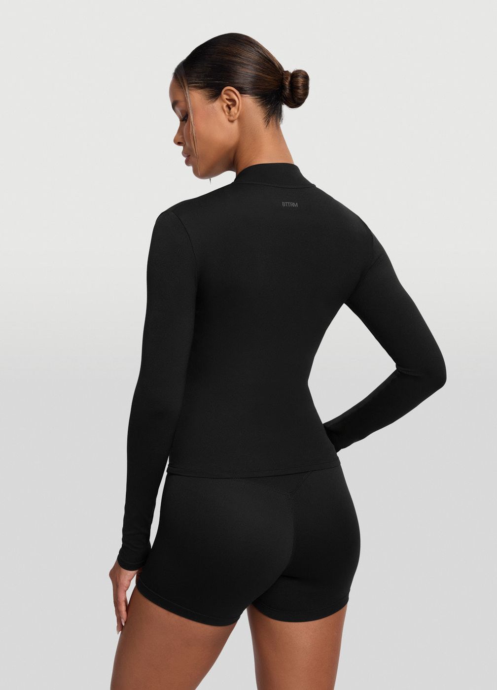 Sleek Zip-up Long Sleeve Jacket in Black, detail