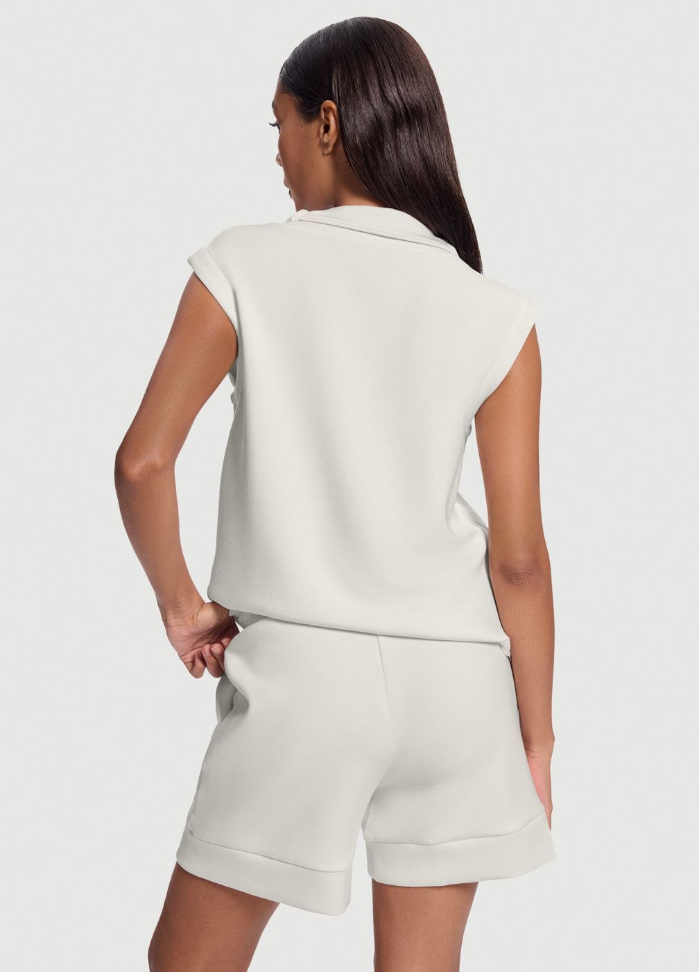 Sleeveless Half-zip Sweatshirt in White, detail