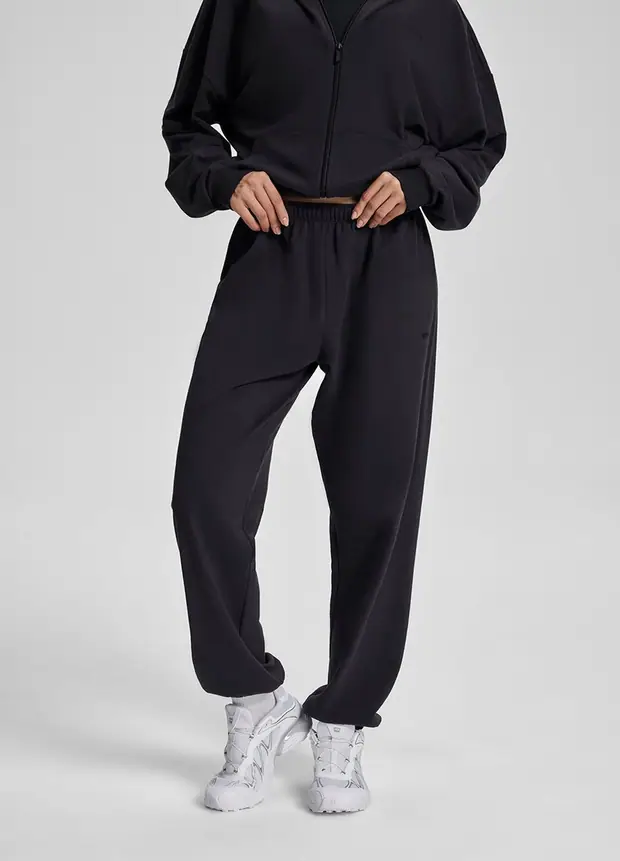 Slouchy Roomy Waistband Cozy Joggers in Black, front view
