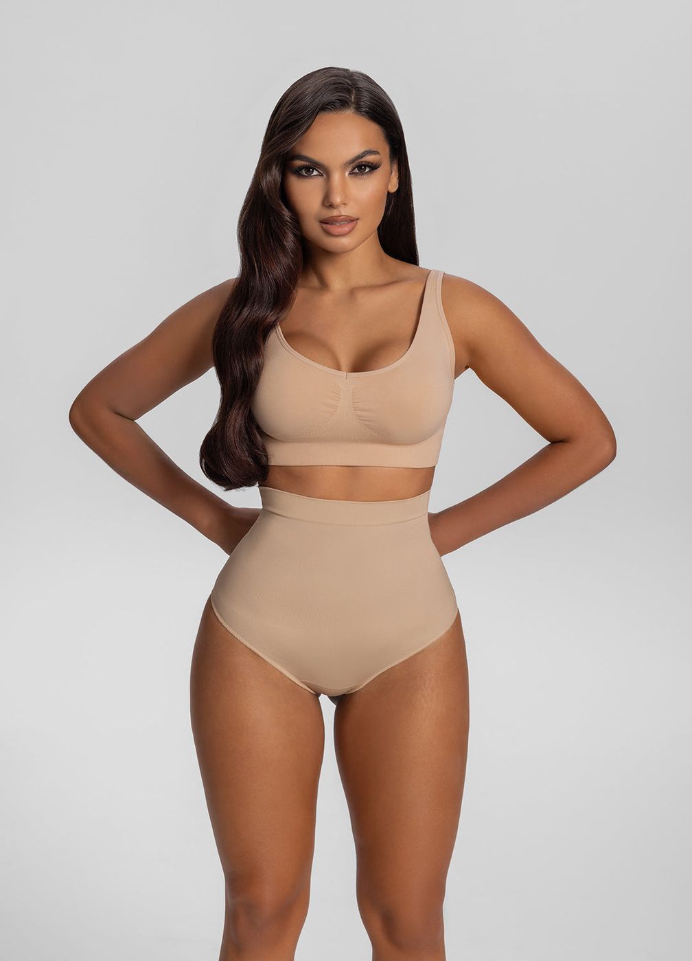 Smoothing Support Shaping Bra in Sand, second view