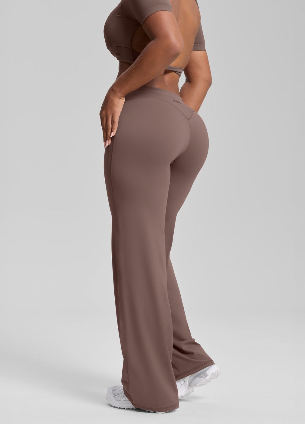 Straight Leg Bottoms in Dusty Taupe, detail