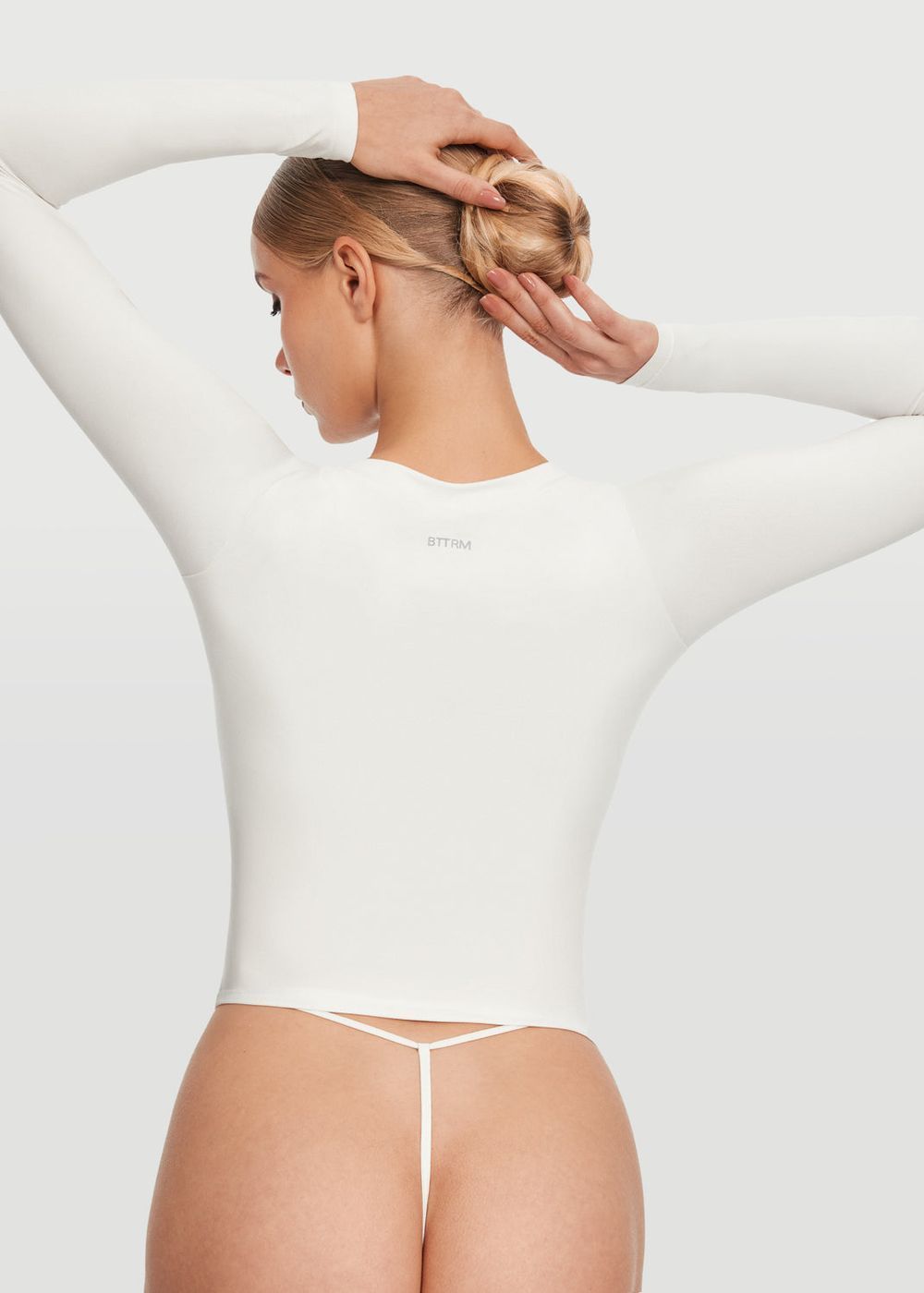 V-neck Long Sleeve Top in White, detail