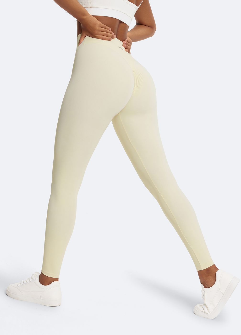 V-seam Leggings with Push Up in Ivory, second view