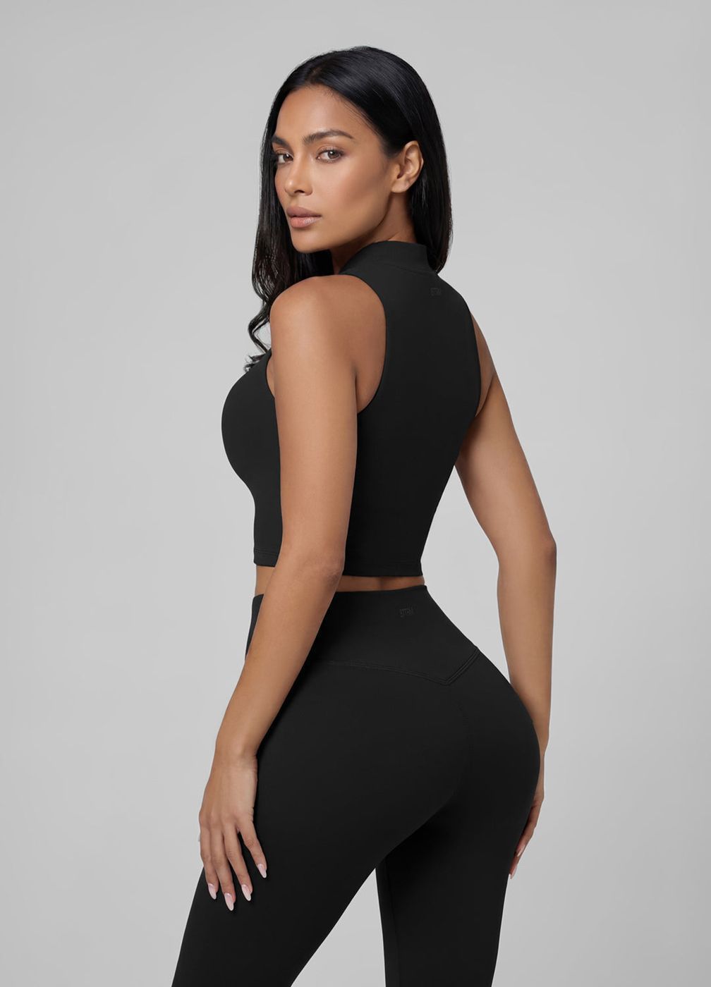 Zip Crop Vest in Black, detail